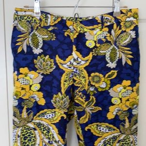 Crops pant for summer season.